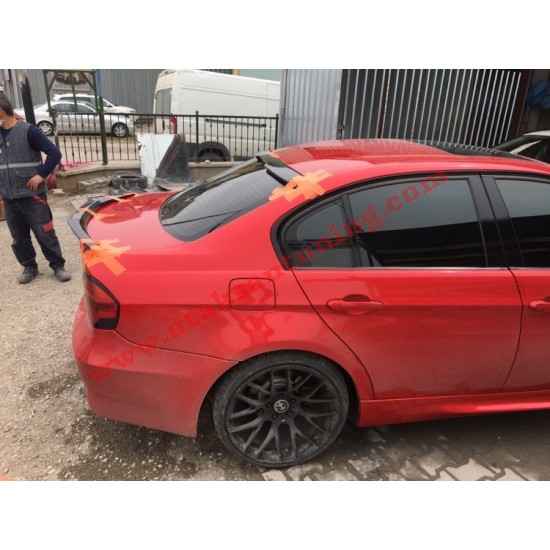 bmw e90 cam üstü yarasa spoiler
