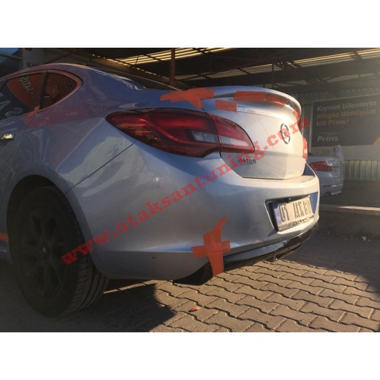 Opel astra j sedan difüzör