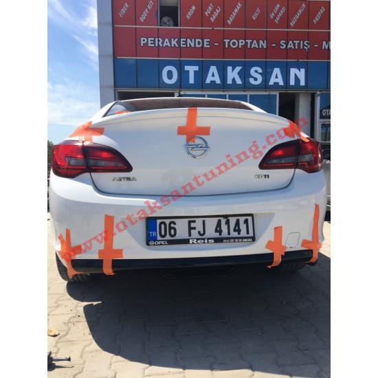 Opel astra j sedan difüzör