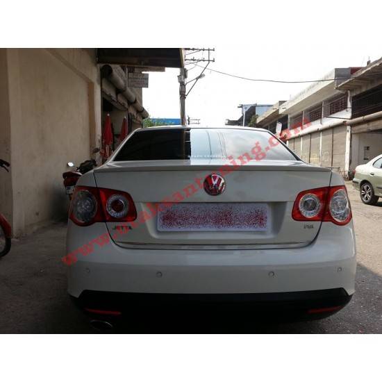 vw jetta mk5 spoiler  